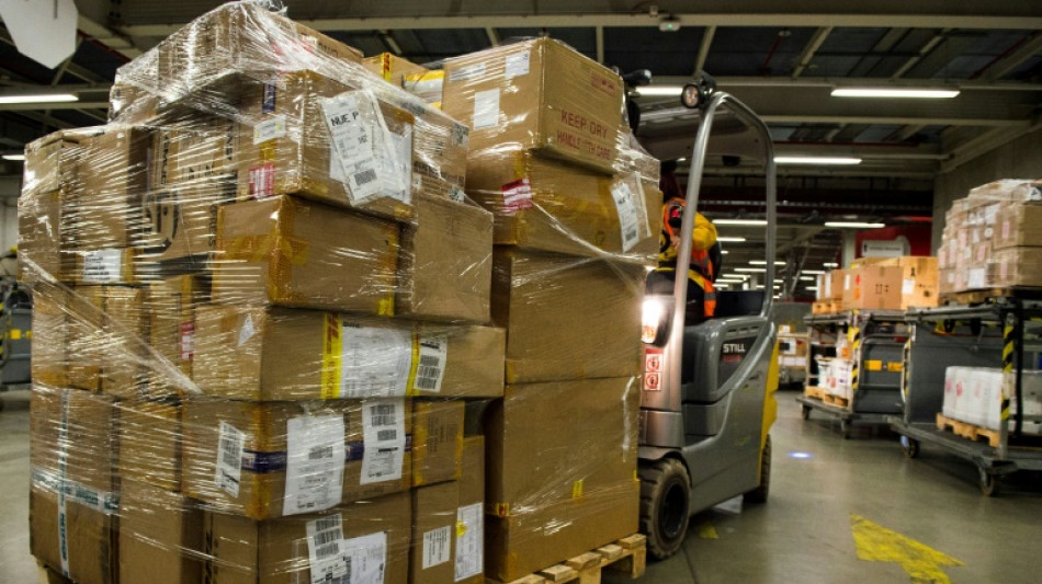 Zwei Festnahmen wegen gro&szlig;angelegten Betrugs mit Onlineretouren