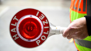 Auch Mutter kann 15-J&auml;hrigen nicht vom Autofahren abhalten - Eltern rufen Polizei
