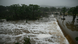 Recherche effrénée d'une vingtaine d'enfants après les inondations meurtrières au Texas