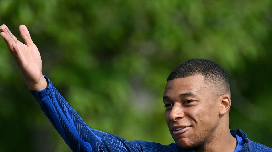 Mbappe: Real-Ger&uuml;chte sind "L&uuml;gen" - aber keine Verl&auml;ngerung