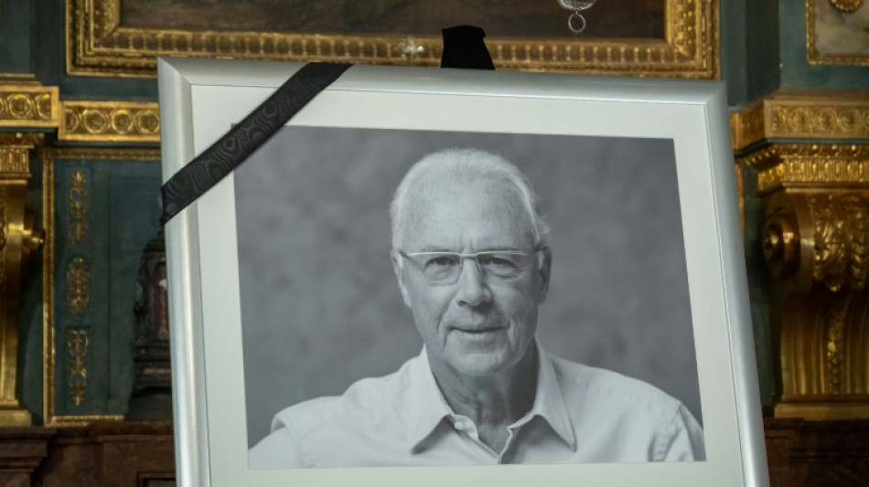 Beckenbauer &eacute; sepultado em cerim&ocirc;nia privada em Munique