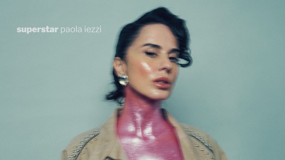 Paola Iezzi, Superstar è il nuovo singolo dal 7 novembre