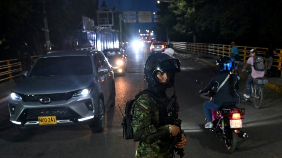 L&iacute;deres guerrilheiros fogem para Col&ocirc;mbia ap&oacute;s opera&ccedil;&atilde;o na Venezuela, indica Ex&eacute;rcito