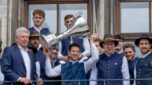 M&uuml;nchner Eishockey-Meister im Rathaus empfangen
