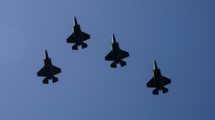 Trump advierte a Venezuela que sus aviones serán "derribados" si representan una amenaza