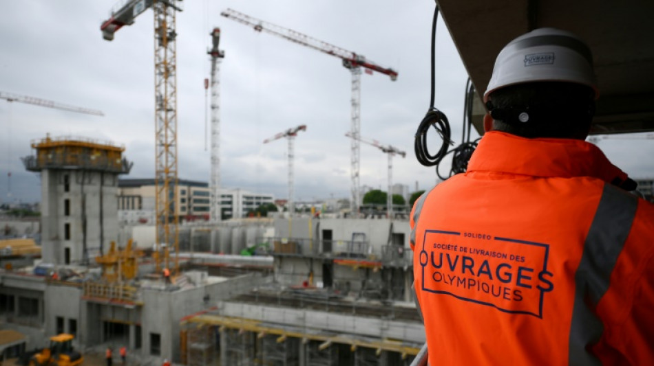 JO-2024: des travailleurs migrants victimes collat&eacute;rales des travaux du village olympique