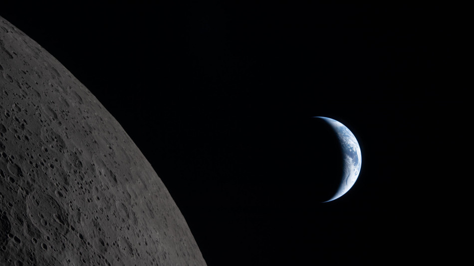 Artemis II, la navetta Orion in viaggio verso la Terra