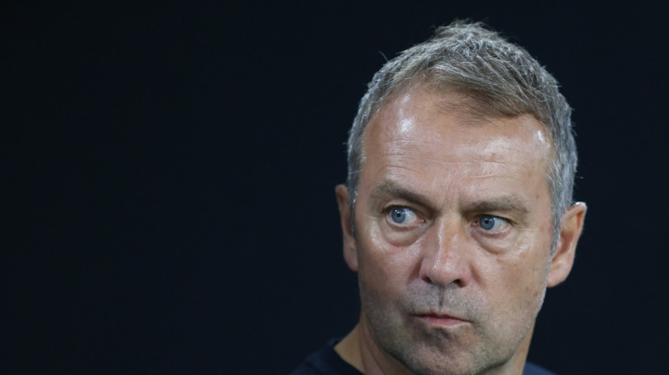 Nach Japan-Blamage: Flick leitet &ouml;ffentliches Training