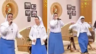 Suora brasiliana spopola sul web con un'esibizione di beatbox