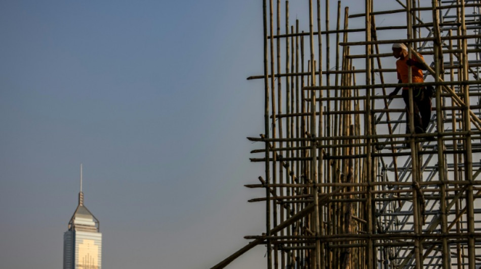 Los andamios de bamb&uacute; de Hong Kong bajo sospecha tras el fatal incendio