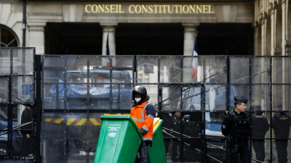 Francia espera una decisi&oacute;n clave sobre la impopular reforma de las pensiones