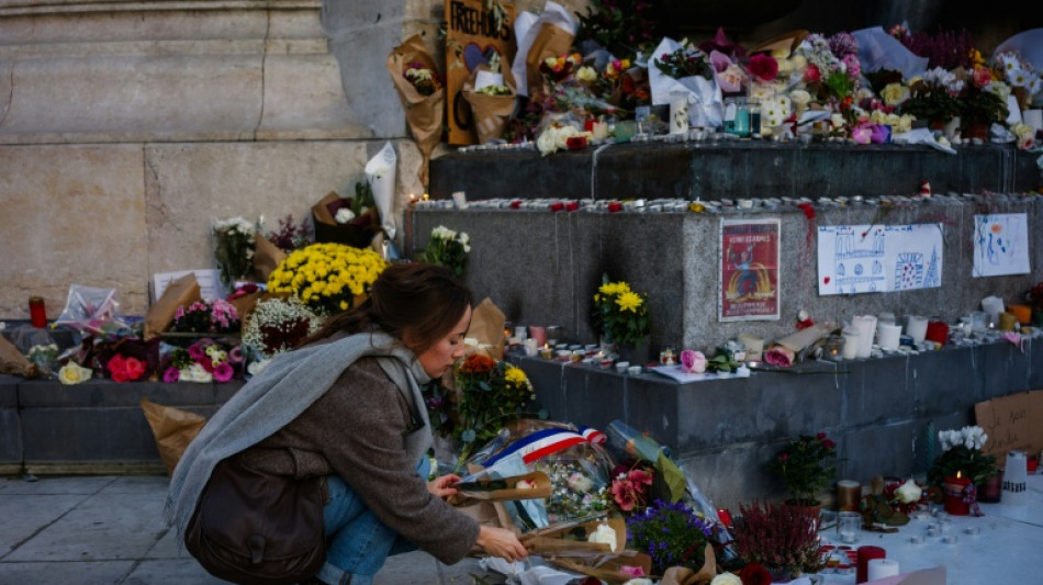 El "dolor sigue vivo" diez a&ntilde;os despu&eacute;s de los peores atentados en Par&iacute;s