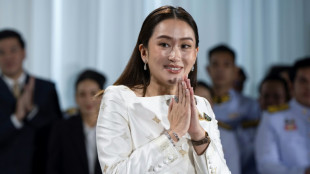 Thailands neue Ministerpr&auml;sidentin beschneidet Einfluss des Milit&auml;rs auf Regierung