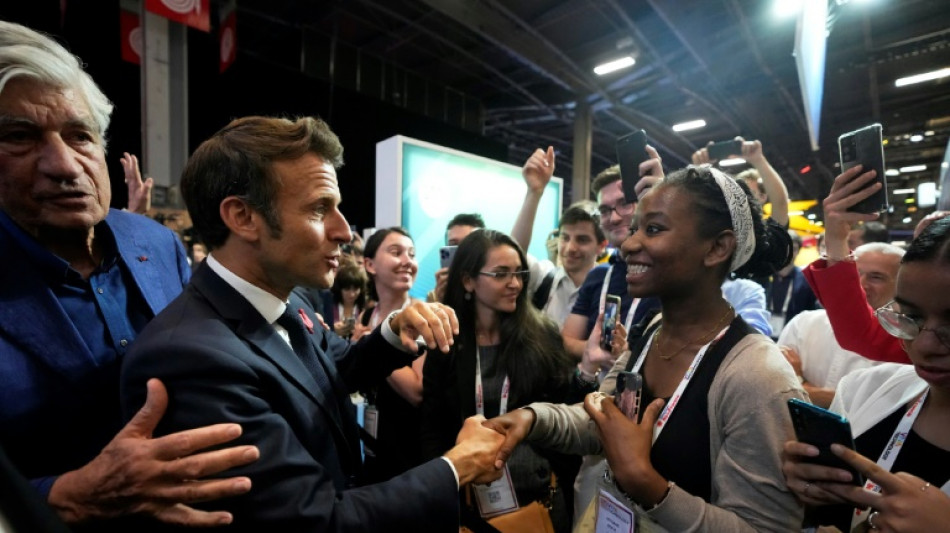 Final polls cast doubt on Macron majority ahead of weekend vote