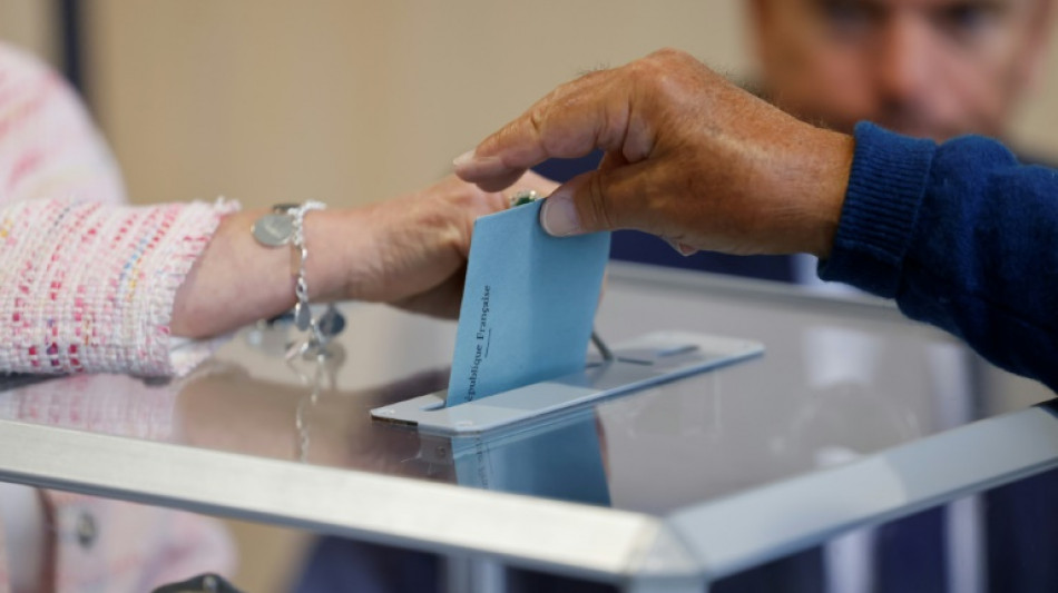 Frankreich-Wahl: Mehr als 150 Kandidaten ziehen sich mit Blick auf RN zur&uuml;ck