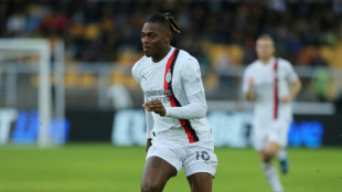 Milan cede empate com Lecce no Italiano e perde Rafael Le&atilde;o por les&atilde;o