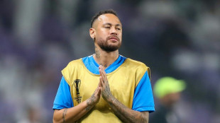Foot: retour au bercail pour Neymar, star sur le d&eacute;clin 